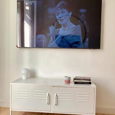 Arya * Βουδαπέστη