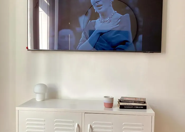 Arya * Budapest